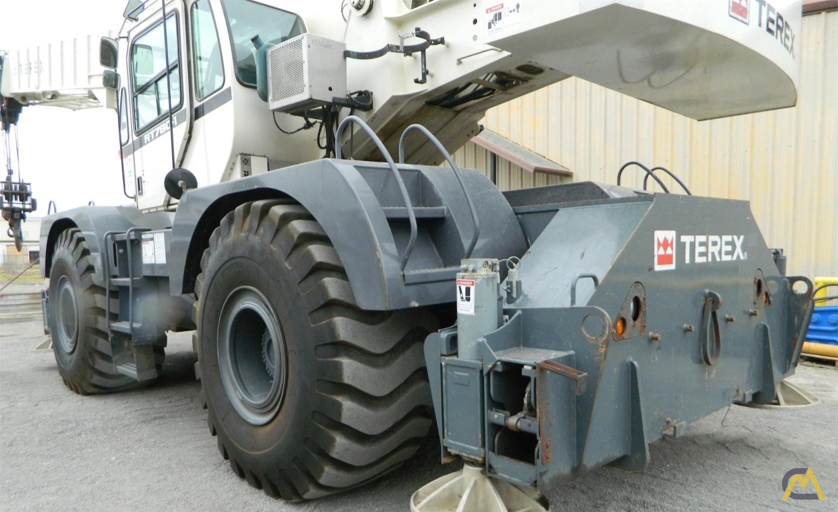 Terex RT780 80-Ton Rough Terrain Crane 3