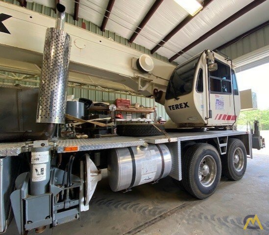Terex T 340-1 40-ton Telescopic Boom Truck Crane 2