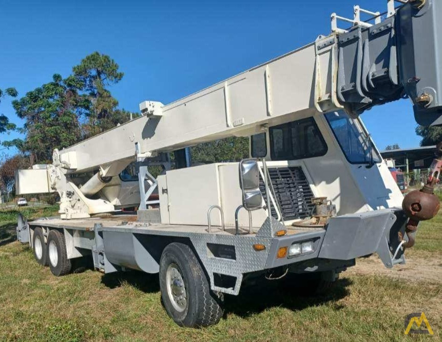 Terex T 340 40-ton Telescopic Boom Hydraulic Truck  1