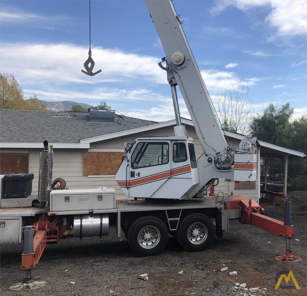 Terex T 340 40-ton Telescopic Boom Truck Crane 4