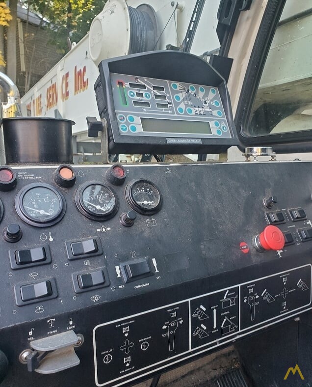 Terex T 340-1 XL 40-ton Telescopic Boom Truck Crane 4