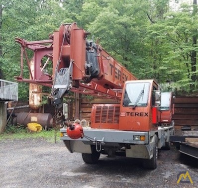 Terex T 340XL 40-ton Telescopic Boom Truck Crane 2