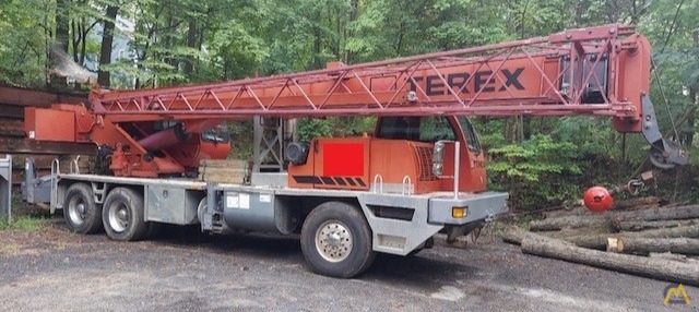 Terex T 340XL 40-ton Telescopic Boom Truck Crane 0