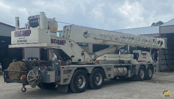 Terex T 560-1 60-ton Telescopic Boom Truck Crane 2