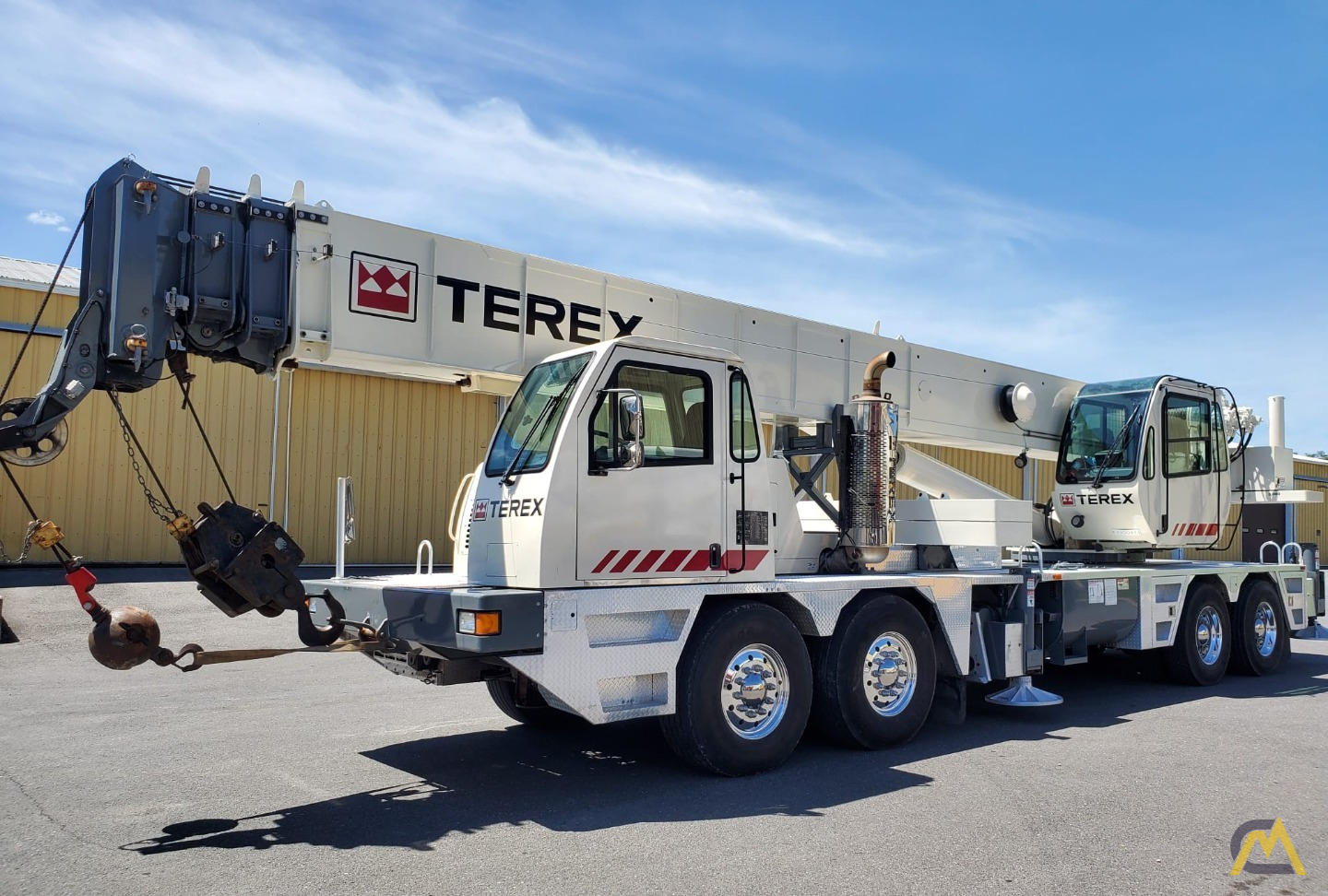 Terex T 5601 60Ton Telescopic Truck Crane For Sale Hoists & Material
