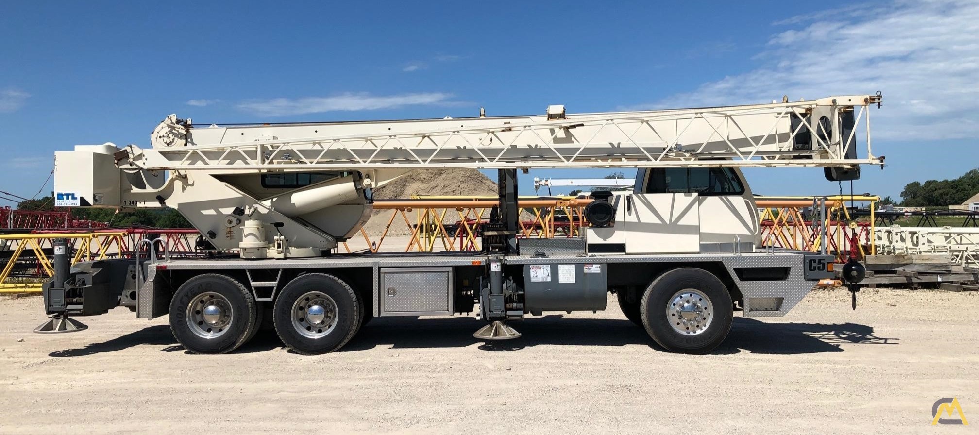 Terex T340 40-Ton Telescopic Boom Truck Crane 0