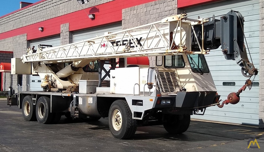 Terex T340 40-Ton Telescopic Boom Truck Crane 5