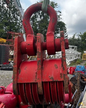 Miller 110 Ton Shackle Hook Block – 5 Sheave, 2,500 lbs