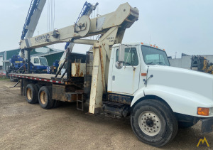 National Series 1100 Model 1195 Boom Truck Crane on International 2674 - CranesList ID: 1009