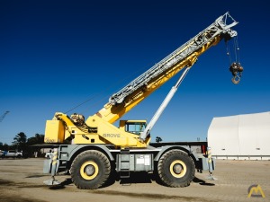 2004 GROVE RT890E Rough Terrain Crane