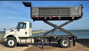 2012 INTERNATIONAL DURASTAR 4300 Scissor Lift Dump Truck