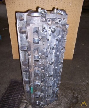 Caterpillar V-12 head