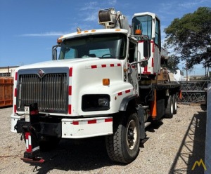 Elliott 30105F Boom Truck Crane on International
