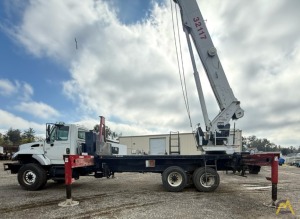 Elliott 32117R Boom Truck Crane on International