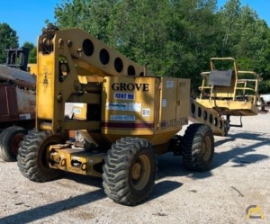 Grove AMZ66XT 60' Articulating Self Propelled Boom Lift For