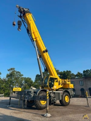 Grove GRT8100 Rough Terrain Crane