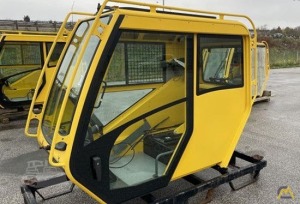 Grove RT9150 Rough Terrain Crane Cab Shell