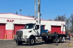 Manitex 26101C Boom Truck Crane on Peterbilt 567