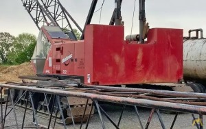 Manitowoc 222 Lattice Boom Crawler Crane 