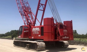 Manitowoc 555 150-Ton Lattice Boom Crawler Crane 