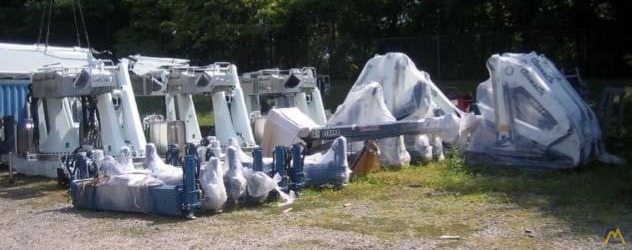 Unmounted Cormach 16600 E4 Articulating Knuckle Boom Cranes Available 1