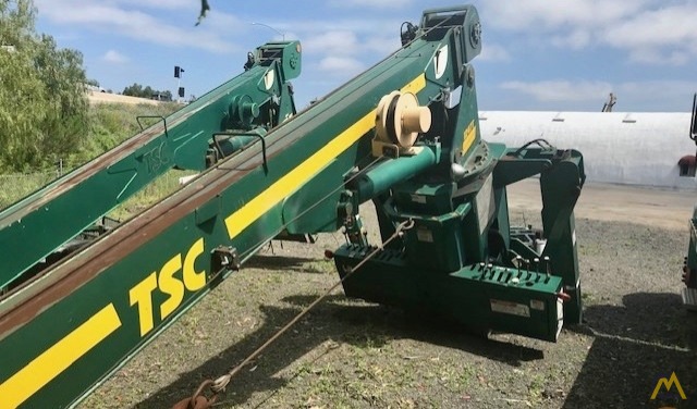 USTC 1250JBT 12.5-Ton Boom Truck Crane 1