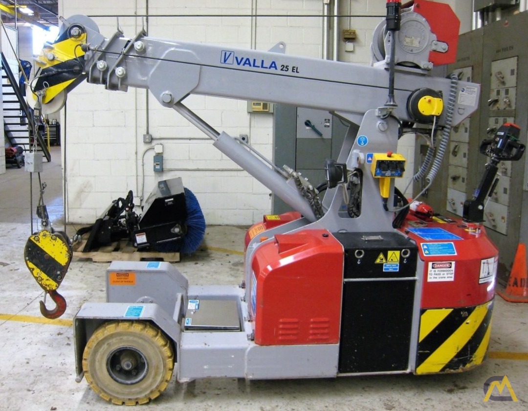 Valla 25 EL 2.45-ton Electric Pick & Carry Crane 0