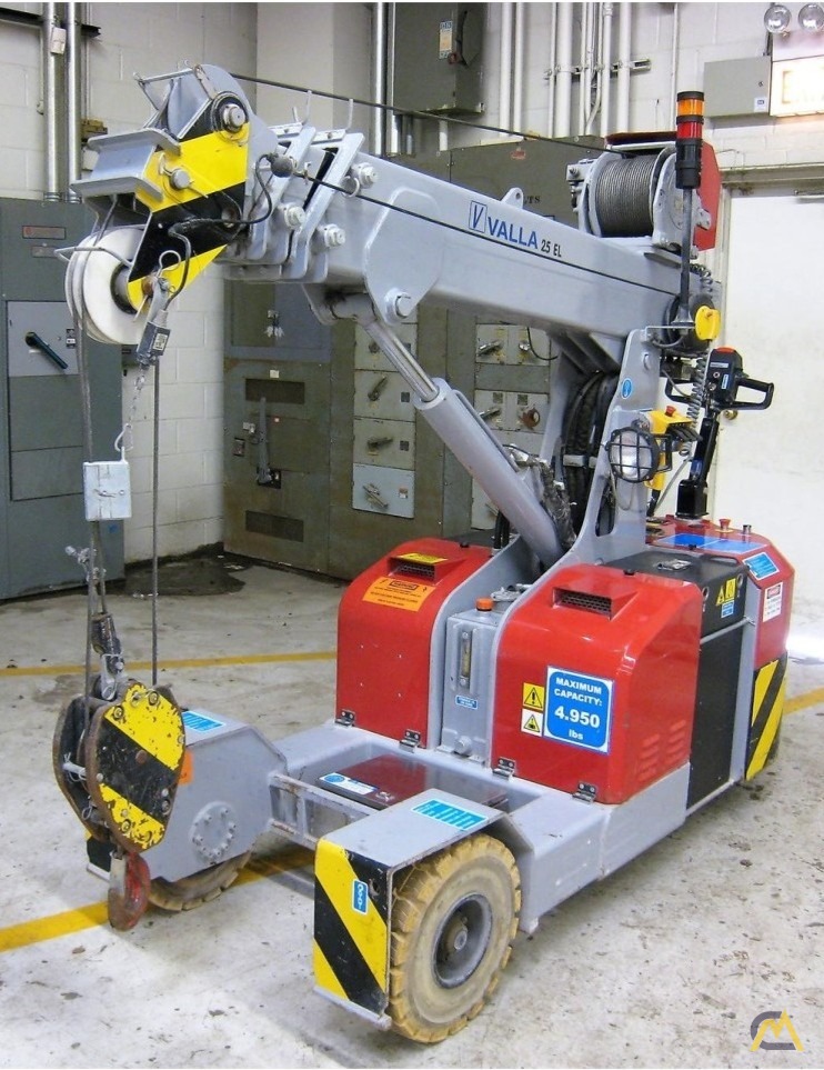 Valla 25 EL 2.45-ton Electric Pick & Carry Crane 8