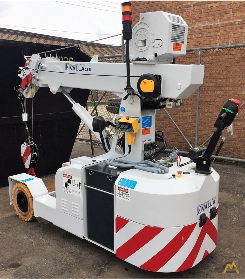 Valla Manitex 25 EL 2.45-ton Electric Pick & Carry Crane 1