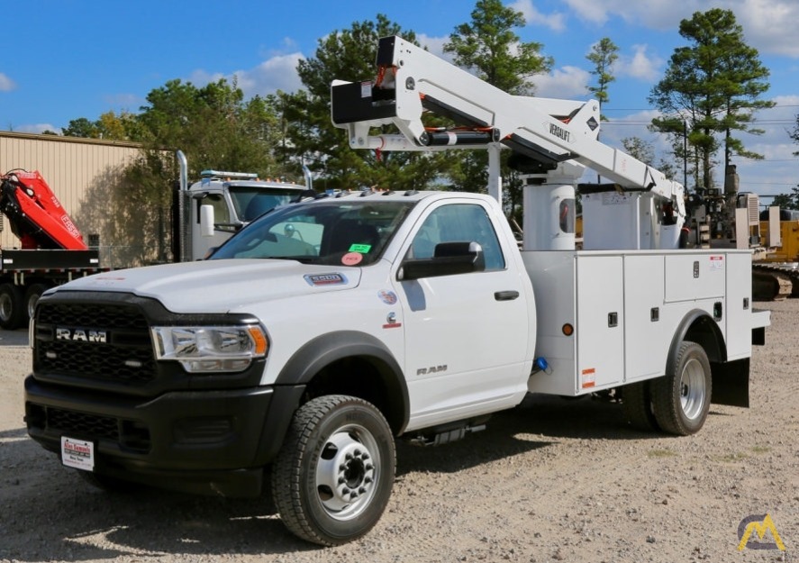 Versalift SST-40-EIH 0.23-Ton Articulating Bucket Truck Crane 6