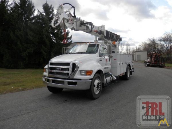 Versalift TMD-2050T Digger Derrick 1