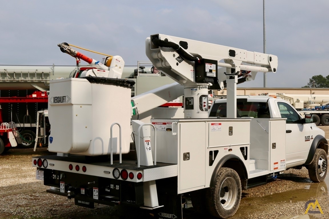 Versalift VST-47-I 0.25-Ton Articulating Bucket Truck 6