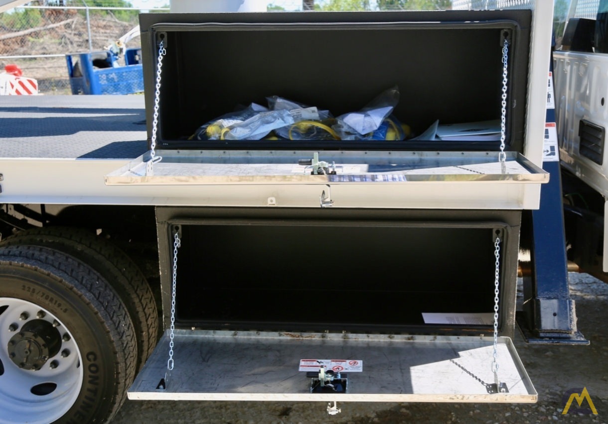 Versalift VST-50-TN 0.50-ton Articulating Bucket Truck 14