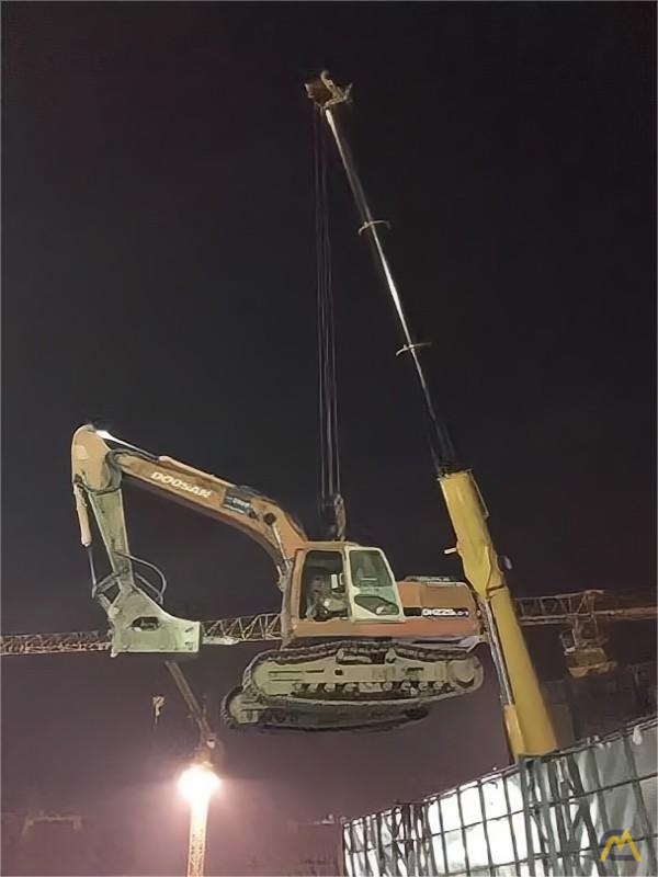 XCMG 130ton truck crane XCT130 used trucks for sale For Sale Truck