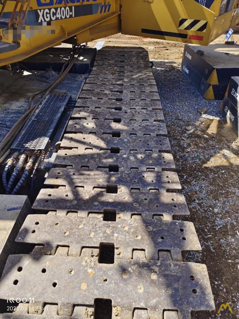 XCMG XGC400-I Lattice Boom Crawler Crane 5