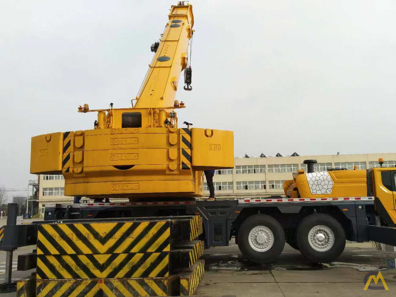 XCMG XCA110U 110-ton All Terrain Crane 7