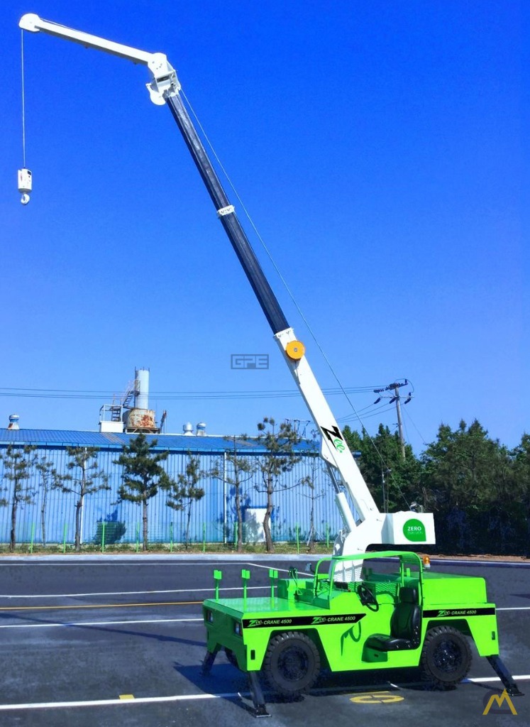 Zee Crane 4500 4.5-Ton Electric Carry Deck Industrial Crane 1